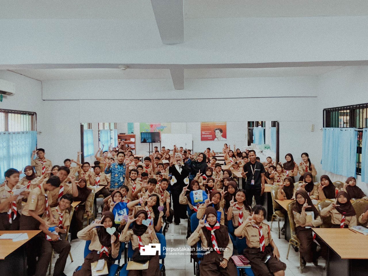 Roadshow Workshop Membaca Ke SMP Negeri 44 Jakarta